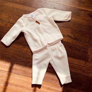 ✨ Baby Unisex/Gender-Neutral Cream Fleece Outfit✨